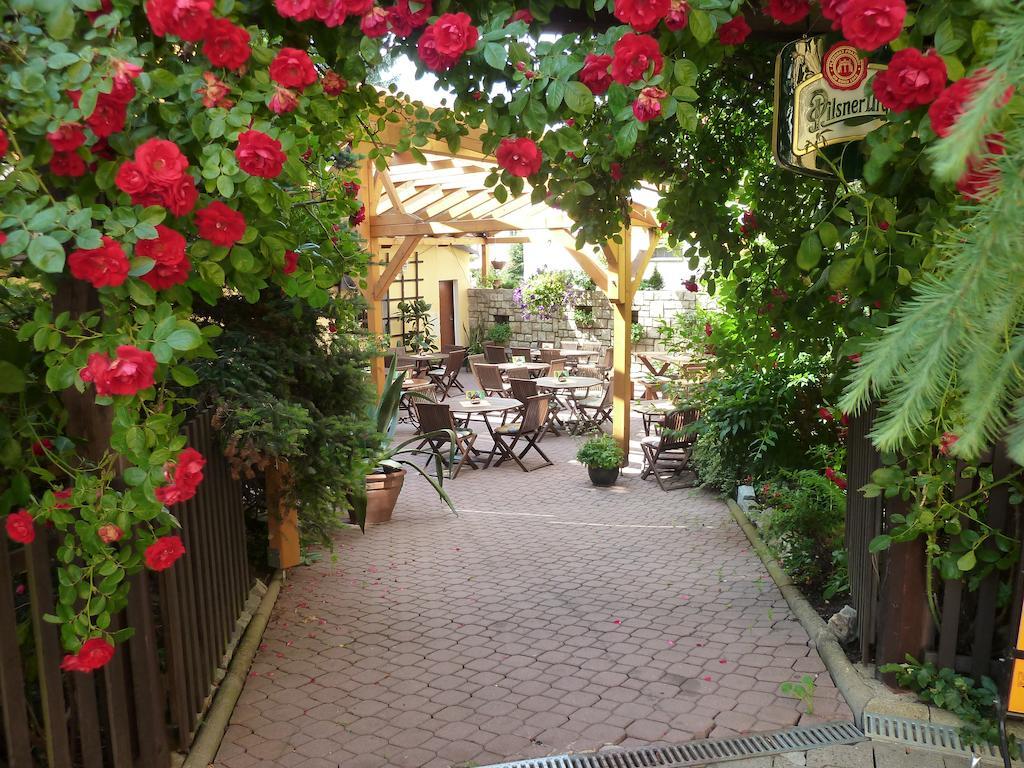 Penzion Holiday Marianske Lazne Exterior foto