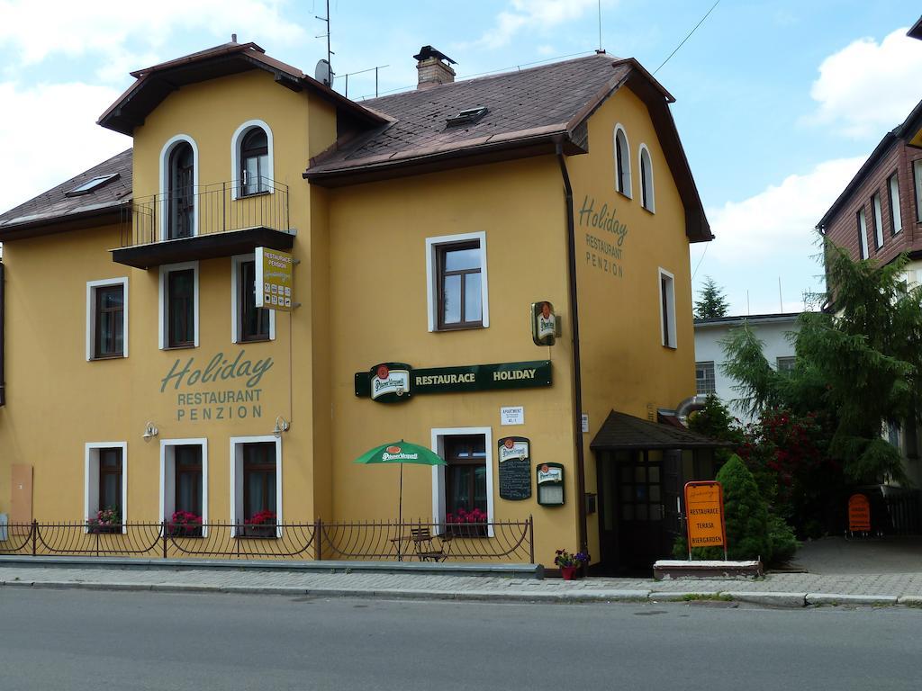 Penzion Holiday Marianske Lazne Exterior foto